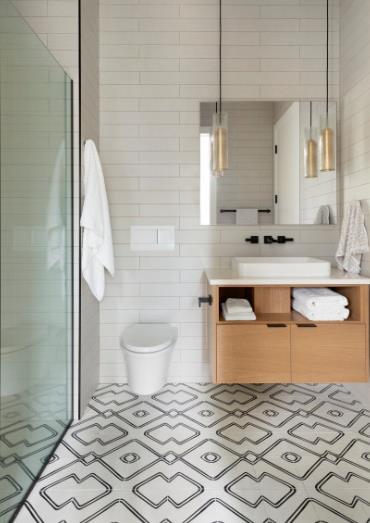 Pendants Instead of Sconces